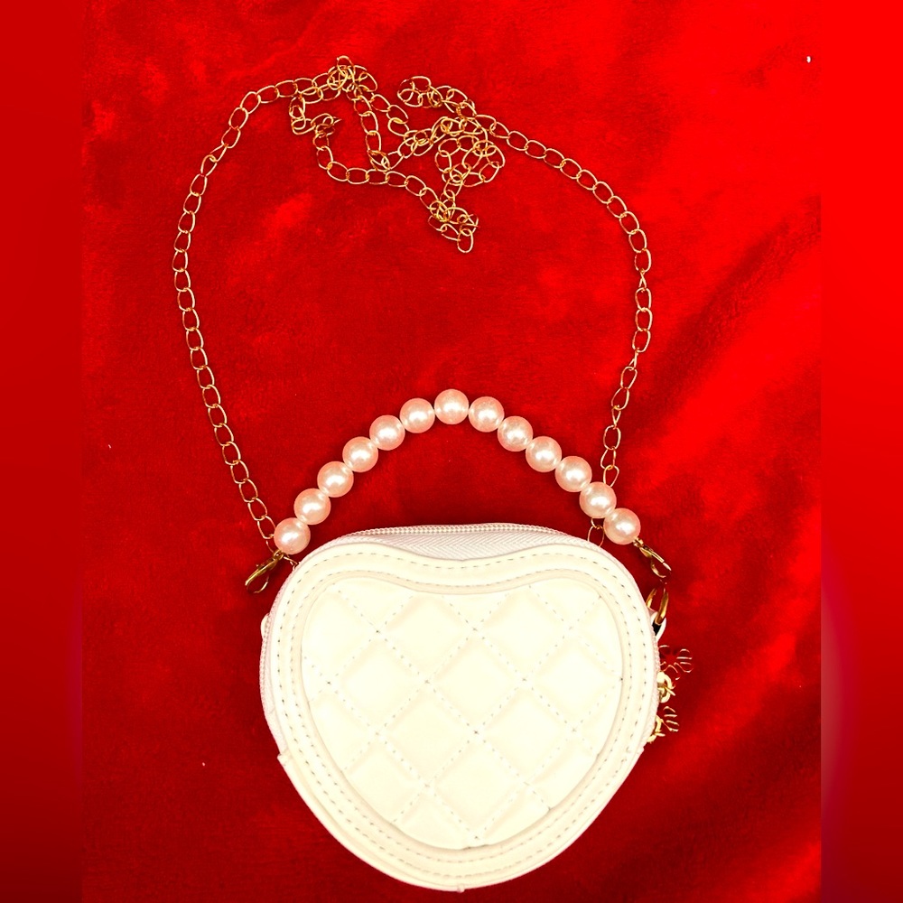 💟🤍WHITE🤍💟MINI BAG w/faux pearl handle/metal chain PUfabric zip closure ✨NEW✨